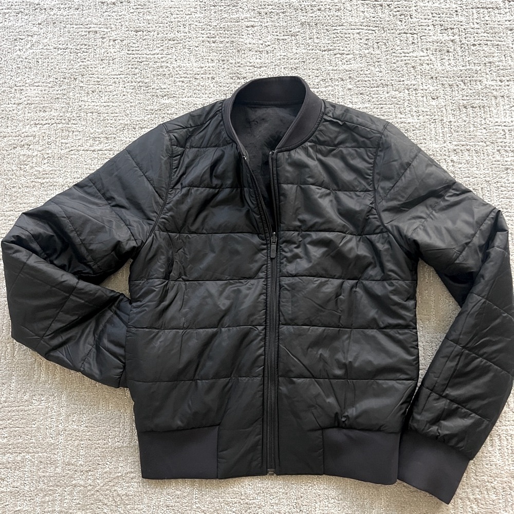 Lululemon reversible jacket size 8